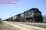 NS 507 outlawed on Thorofare siding.