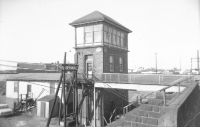 CENTER TOWER b